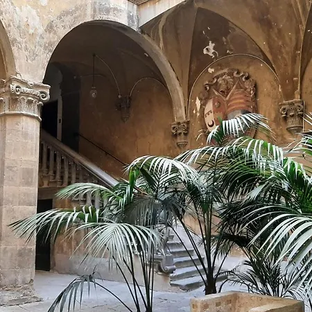 Palazzo Larioni Dei Bardi-3